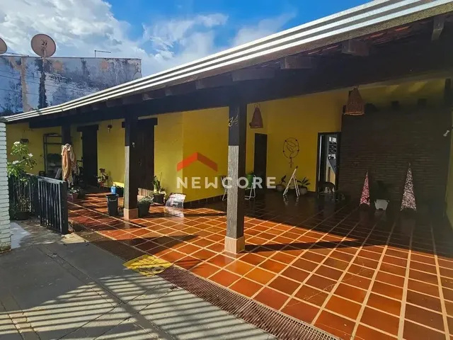 Imagem: Casa em Rua Guarulhos - Champagnat - Londrina/Pr