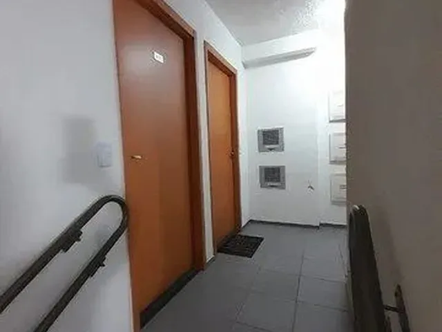 Imagem: O apartamento possui 2 Dormitórios, 1 Banheiro, 1 Vaga na