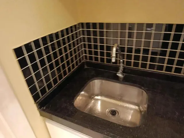 Imagem 5: Sala Ampla e Bem Projetada. Ideal para Escritório Ou Clínica