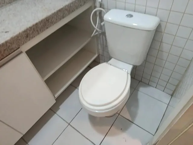 Imagem 2: Sala Ampla e Bem Projetada. Ideal para Escritório Ou Clínica