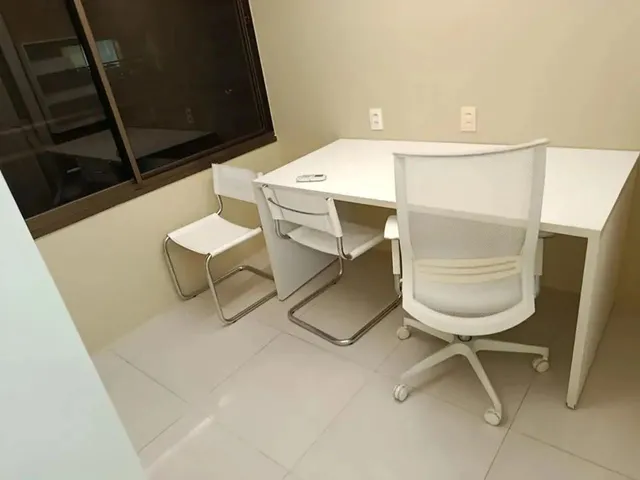 Imagem 9: Sala Ampla e Bem Projetada. Ideal para Escritório Ou Clínica