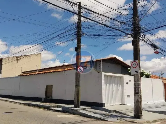 Imagem: Locação de Casas / Comercial na Cidade