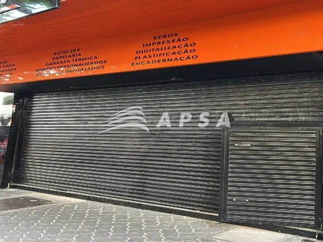 Imagem: Imóvel Comercial de 3 Andares, Localizado