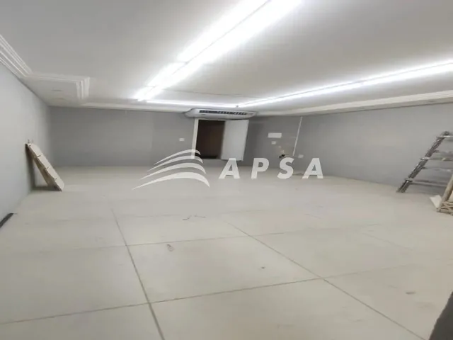 Imagem 4: Imóvel Comercial de 3 Andares, Localizado no Coração do Centro da Cidade, em Pleno