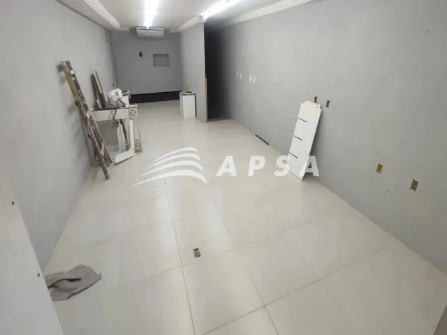 Imagem 3: Imóvel Comercial de 3 Andares, Localizado no Coração do Centro da Cidade, em Pleno