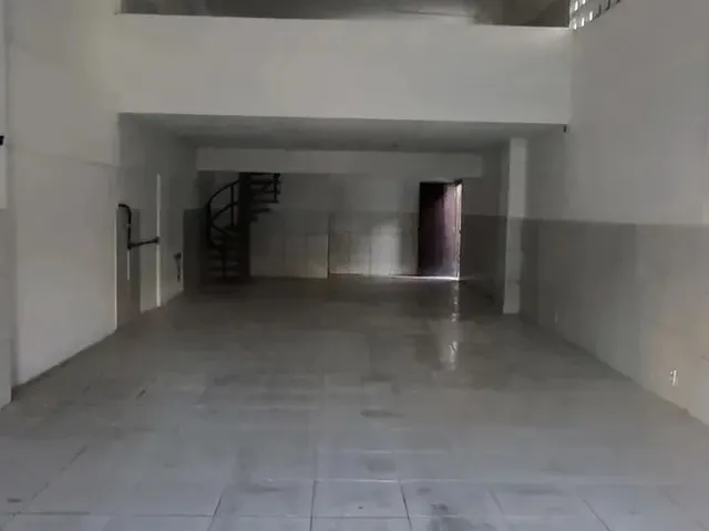 Imagem 4: Imóvel para Aluguel Possui 190 Metros Quadrados com 7 Quartos em Tauape - Fortaleza - Ce