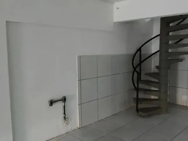 Imagem 3: Imóvel para Aluguel Possui 190 Metros Quadrados com 7 Quartos em Tauape - Fortaleza - Ce