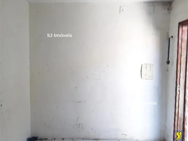 Imagem 8: Imóvel Comercial com 7 Salas e 6 Banheiros Próximo À Unifor