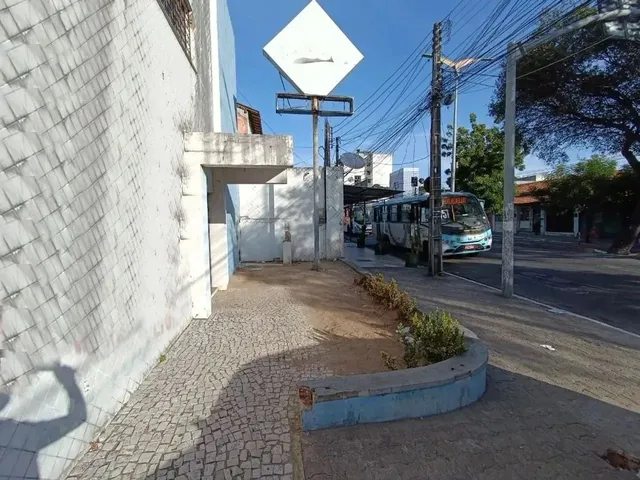 Imagem 8: Prédio Comercial