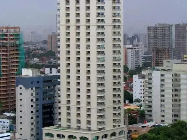Imagem: Sala no Corporate Plaza da Diagonal, na