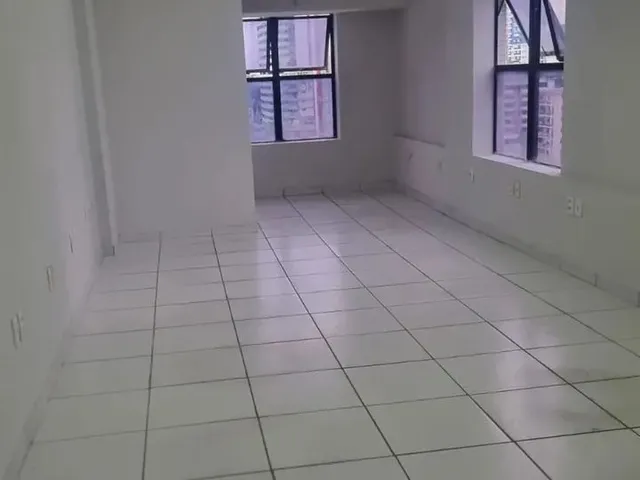 Imagem 3: Alugo Ampla Sala no Ed. Ricardo Studart Business Tower- 40,00M2