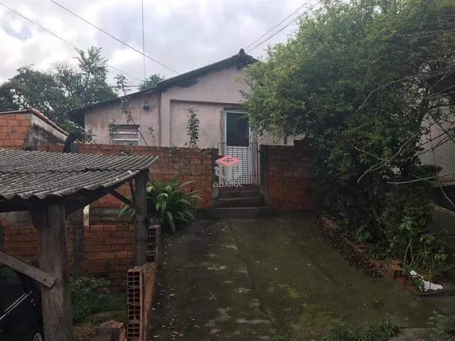 Imagem: O terreno possui 3 Dormitórios, 2 Banheiros, 1 Vaga na