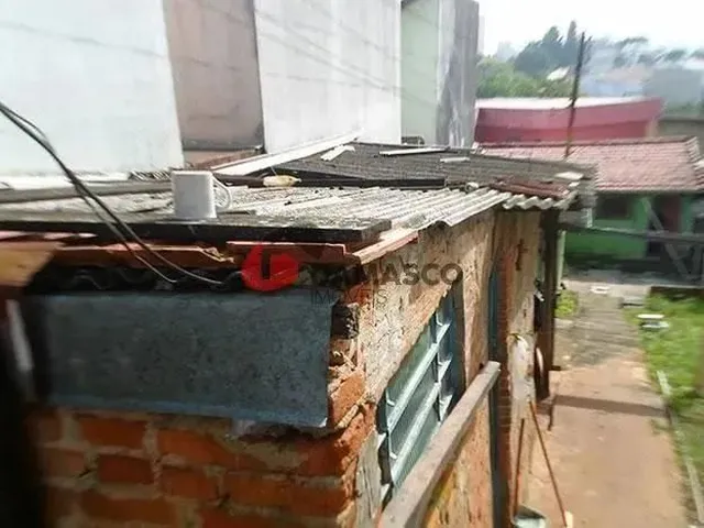Imagem: O terreno possui 400m² de Área e está localizado em