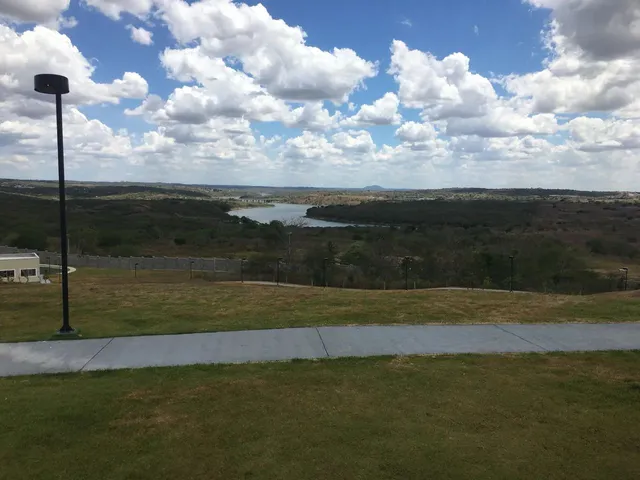 Imagem: Lote - Jardim dos Girassóis