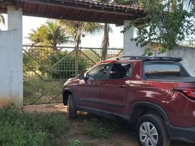 Imagem 13: Fazenda de 115 T, Próxima a Linha Verde, Estrada do Coco, com Casa, Curral e Rio