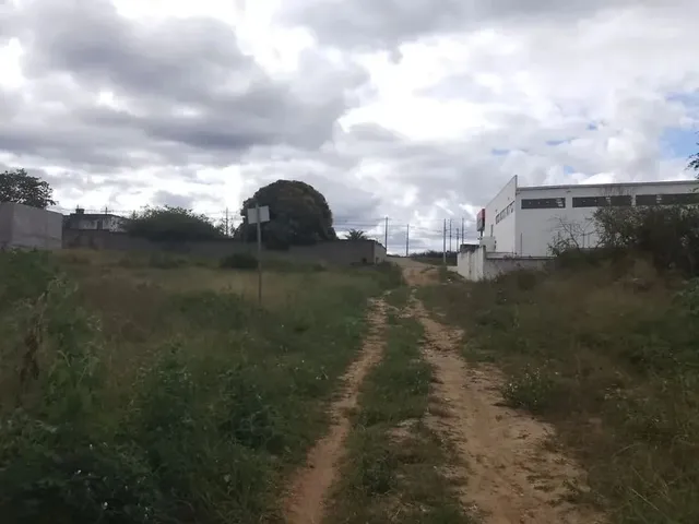 Imagem: O terreno possui 1.350m² de Área e está localizado em Região