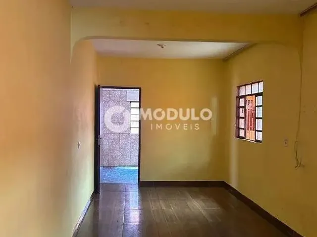 Imagem: Casa Disponivel para Locação no Bairro