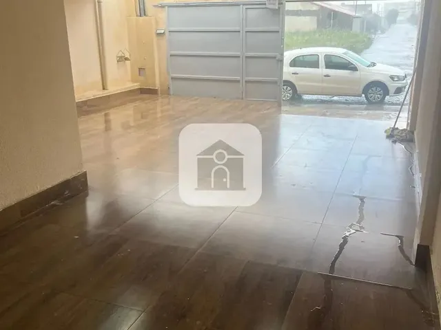 Imagem: Casa Disponível para Locação no Bairro