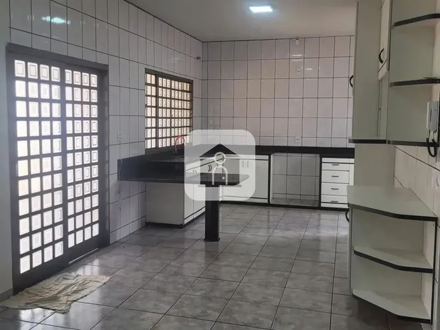 Imagem: Casa para Locação no Bairro santa Mônica