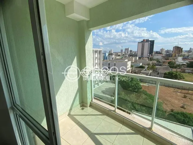 Imagem 7: Apartamento para Aluguel, 2 Quartos, 1 Suíte, 2 Vagas, Centro - Uberlândia/Mg