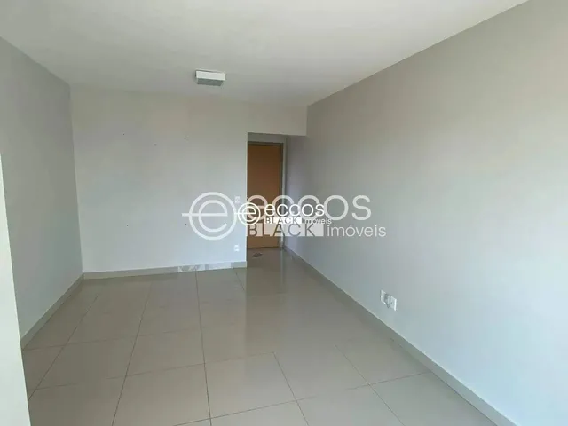 Imagem 6: Apartamento para Aluguel, 2 Quartos, 1 Suíte, 2 Vagas, Centro - Uberlândia/Mg