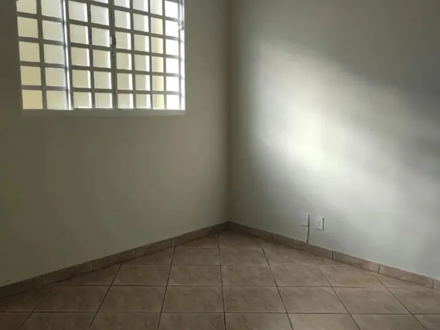 Imagem 2: Aluga-Se Uma Suite no Centro Ou Sala Comercial