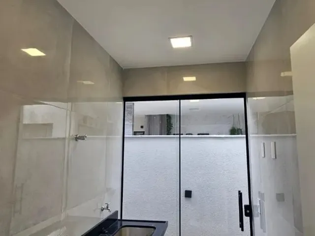 Imagem 11: Excelente Casa Térrea com 4 Quartos, Sendo 3 Suítes no Monte Carlo