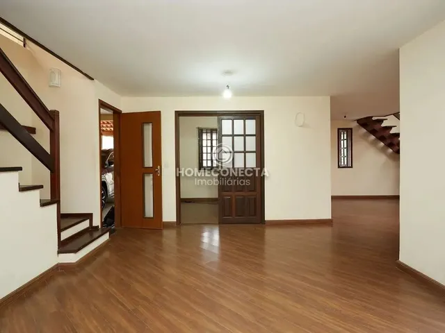 Imagem 5: Casa Ampla | 4 Quartos | 1 Suíte | 6 Vagas | Abranches