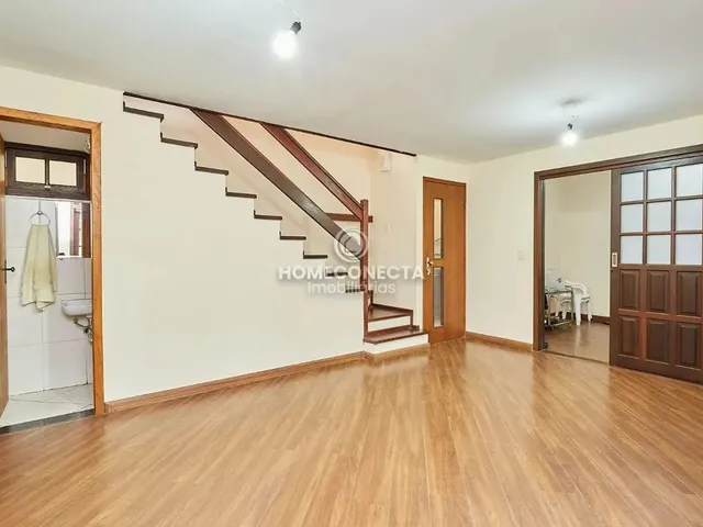 Imagem 14: Casa Ampla | 4 Quartos | 1 Suíte | 6 Vagas | Abranches