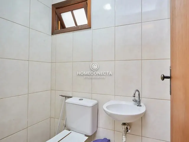 Imagem 11: Casa Ampla | 4 Quartos | 1 Suíte | 6 Vagas | Abranches
