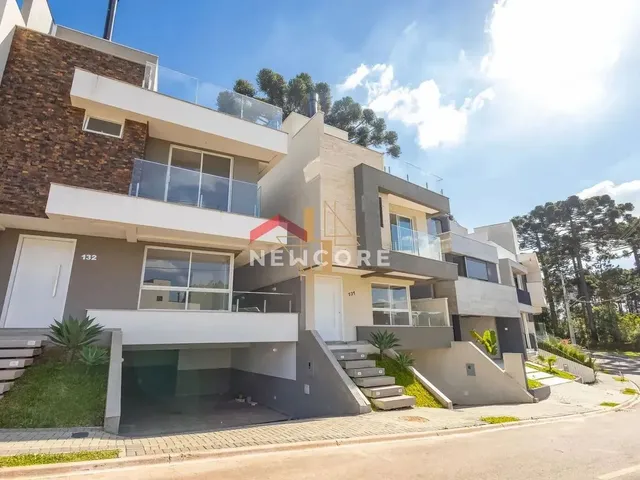 Imagem: Casa de Condomínio em Rua Irma Schreiner