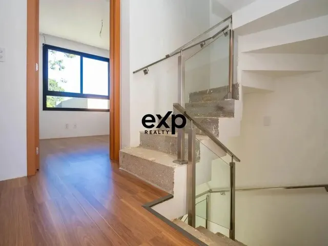 Imagem 2: Casa Triplex com 3 Quartos no santa Cândida!