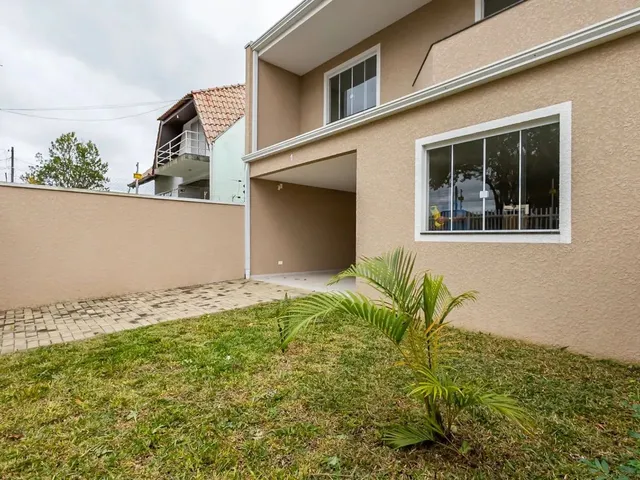 Imagem 2: Sobrado À Venda com 3 Quartos no Abranches em Curitiba