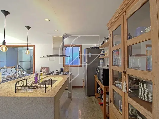 Imagem 16: Imóvel para Venda com 250 Metros Quadrados com 5 Quartos em Enseada Azul - Guarapari - Es