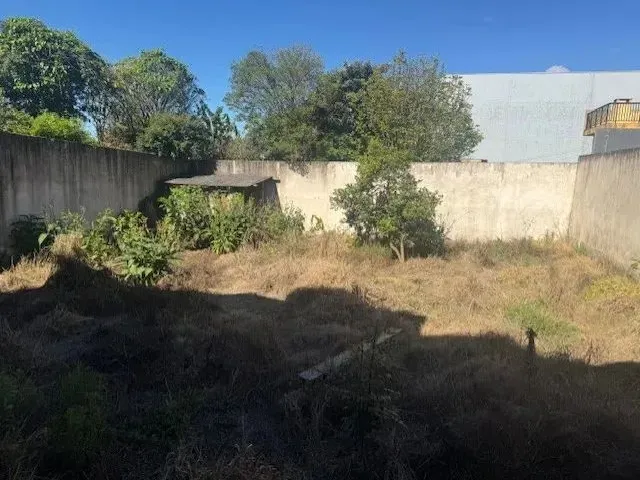 Imagem 5: Imóvel para Venda Possui 250 Metros Quadrados com 3 Quartos em Uvaranas - Ponta Grossa