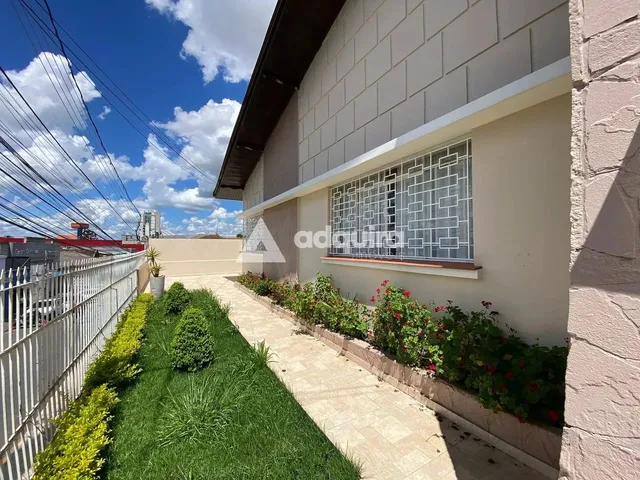 Imagem: Casa Comercial À Venda 3 Quartos, 1 Suite