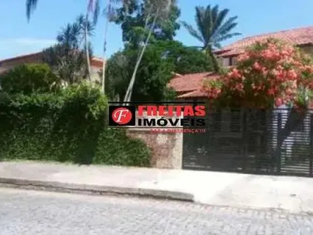 Imagem: A casa possui 5 Dormitórios, 3 Suítes, 5 Banheiros, 5