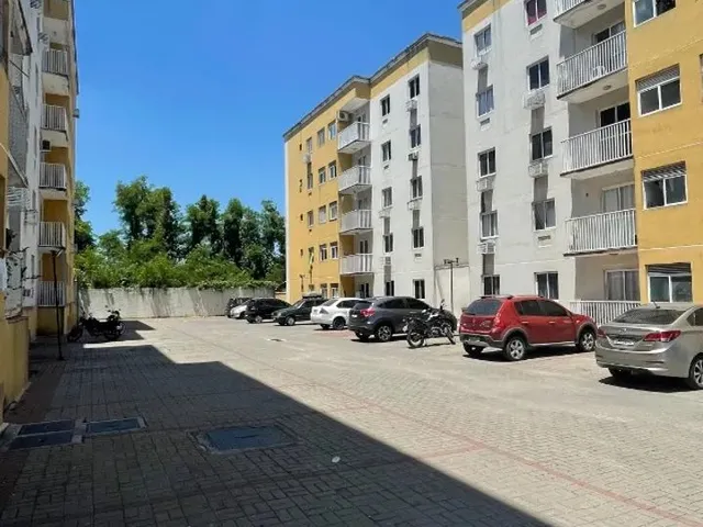 Imagem: O apartamento possui 2 Dormitórios, 1 Suíte, 2 Banheiros,