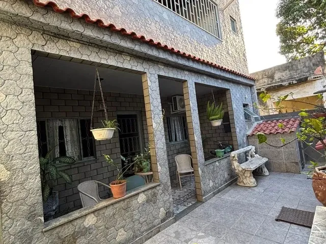 Imagem: Trindade - Casa 2 Qts/Suíte/Terraço