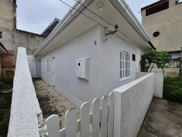 Imagem 1: Casa em Localização Privilegiada - Rua Eliseu de Alvarenga - Centro - Nilópolis - Rj