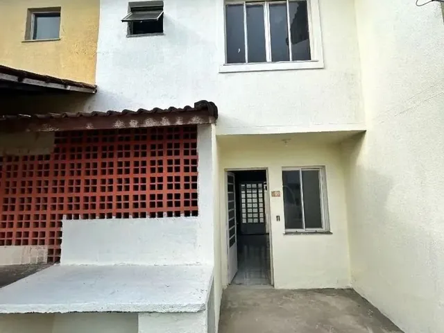 Imagem: Casa com 2 Dormitórios À Venda, 58 M²