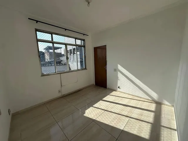 Imagem 2: Oportunidade no Centro de Nilópolis Apartamento 2 Quartos com Garagem