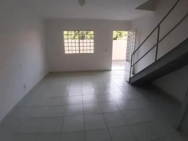 Imagem 6: Casa com 2 Quartos, com 80M2 / Km 32