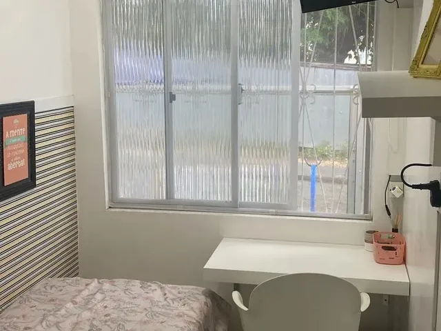 Imagem: Alugo Quarto para Homens!
