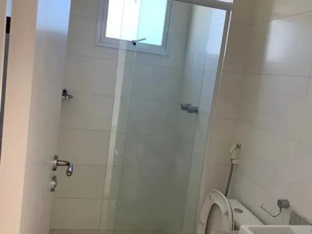 Imagem: O apartamento possui 2 Dormitórios, 1 Suíte, 2 Banheiros,