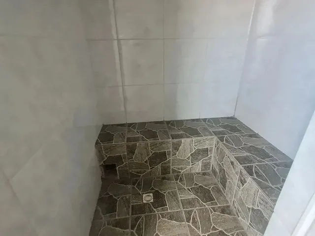 Imagem 6: Imóvel para Aluguel Possui 50 Metros Quadrados com 2 Quartos em Sol...