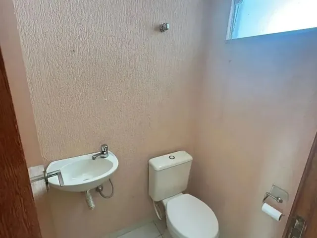 Imagem 3: Granja dos Cavaleiros - Excelente Casa de 3 Qts (1 Suíte) com 2 Vagas de Garagem!!!