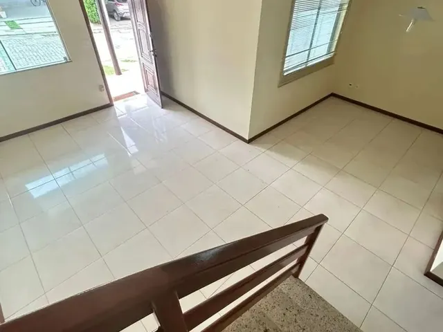 Imagem 8: Granja dos Cavaleiros - Excelente Casa de 3 Qts (1 Suíte) com 2 Vagas de Garagem!!!
