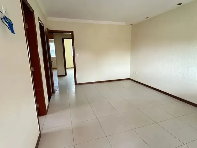 Imagem 15: Granja dos Cavaleiros - Excelente Casa de 3 Qts (1 Suíte) com 2 Vagas de Garagem!!!