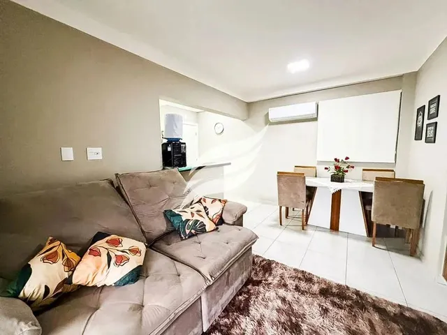 Imagem: Apartamento com 02 Quartos e 1 Suíte À